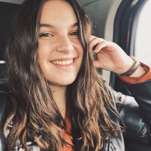 Meet your Posher, Jeanne